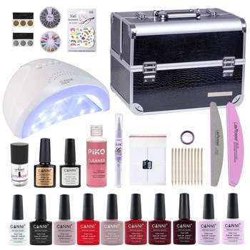 Kit unghii cu oja semipermanenta Canni Vibes, Lila Rossa, lampa UV led SunOne, 10 oje Canni, baza, top, degresant, 2 pile, sclipici, carusele, geanta Snake Kit unghii cu oja semipermanenta Canni Vibes, Lila Rossa, lampa UV led SunOne, 10 oje Canni, baza, top, degresant, 2 pile, sclipici, carusele, geanta Snake