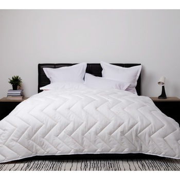 Pilota Lana IARNA 180X210 cm, Ralex Pucioasa, Alba - imprimeu oite Pilota Lana IARNA 180X210 cm, Ralex Pucioasa, Alba - imprimeu oite