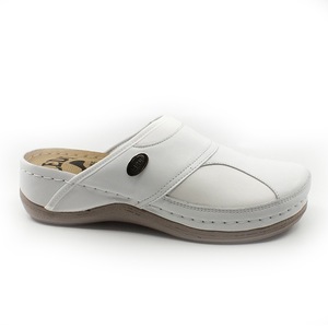 Slapi, papuci, saboti dama