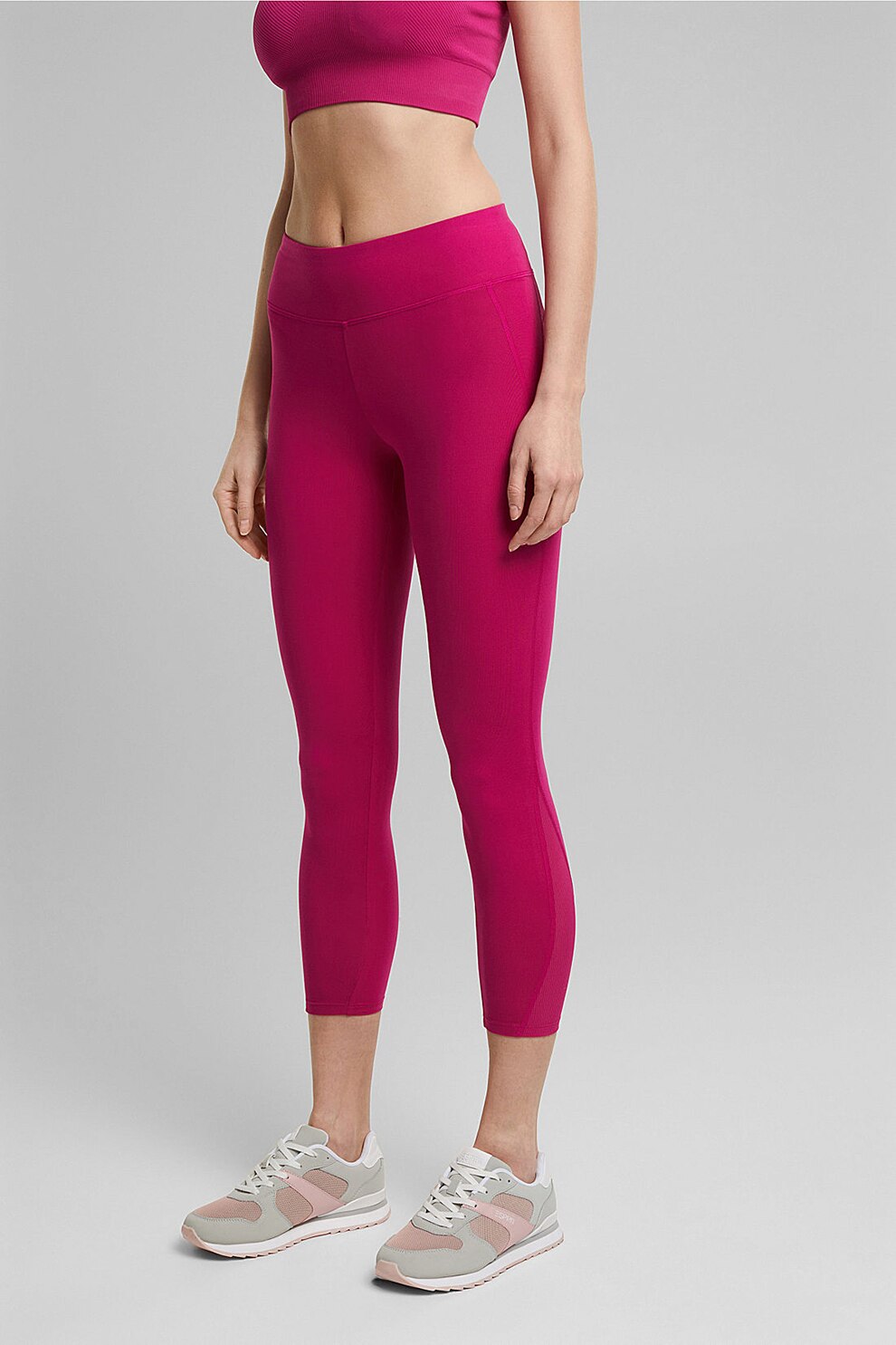 Esprit, Colanti cu buzunar pe partea din spate, Zmeuriu