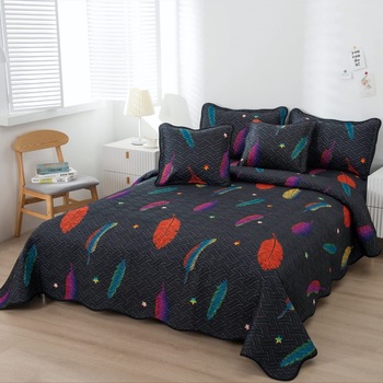 Set cuvertura matlasata si 4 fete de perna, 220 x 240 cm, pat dublu, Casa de Vis, B025 Set cuvertura matlasata si 4 fete de perna, 220 x 240 cm, pat dublu, Casa de Vis, B025