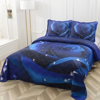 Set cuvertura matlasata si 2 fete de perna, 220 x 240 cm, pat dublu, Casa de Vis, A006 Set cuvertura matlasata si 2 fete de perna, 220 x 240 cm, pat dublu, Casa de Vis, A006