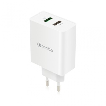 Incarcator Fast Travel Charger cu smart Port, Alb Incarcator Fast Travel Charger cu smart Port, Alb