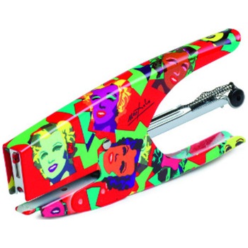 Capsator de mana (tip cleste) TURIKAN Pop Office Collection, 20 coli, capse 6/4, Marilyn Monroe Capsator de mana (tip cleste) TURIKAN Pop Office Collection, 20 coli, capse 6/4, Marilyn Monroe