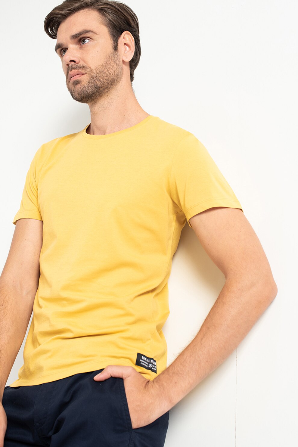 Tom Tailor, Tricou din amestec de bumbac organic cu decolteu la baza gatului, Galben sofran