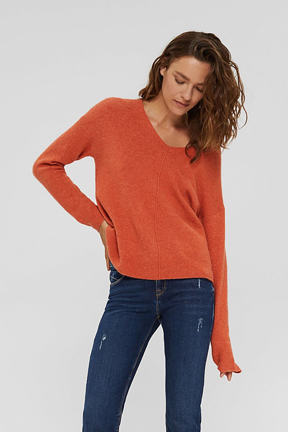 Esprit, Pulover lejer din amestec de lana cu decolteu in V, Oranj mandarina