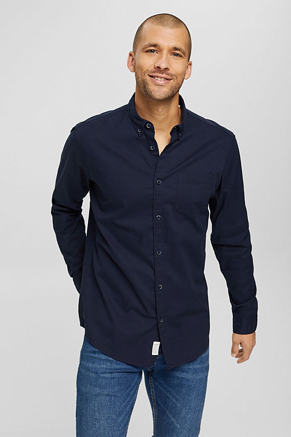Esprit, Camasa slim fit de bumbac organic cu buzunar pe piept, Bleumarin