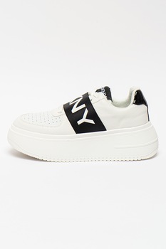 DKNY, Pantofi sport flatform de piele ecologica cu banda logo contrastanta Madigan, Alb/Negru DKNY, Pantofi sport flatform de piele ecologica cu banda logo contrastanta Madigan, Alb/Negru