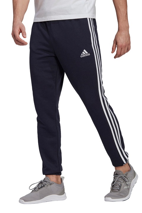adidas Performance, Essentials 3-csíkos szűkülő fazonú szabadidőnadrág, Fehér/Tengerészkék, S