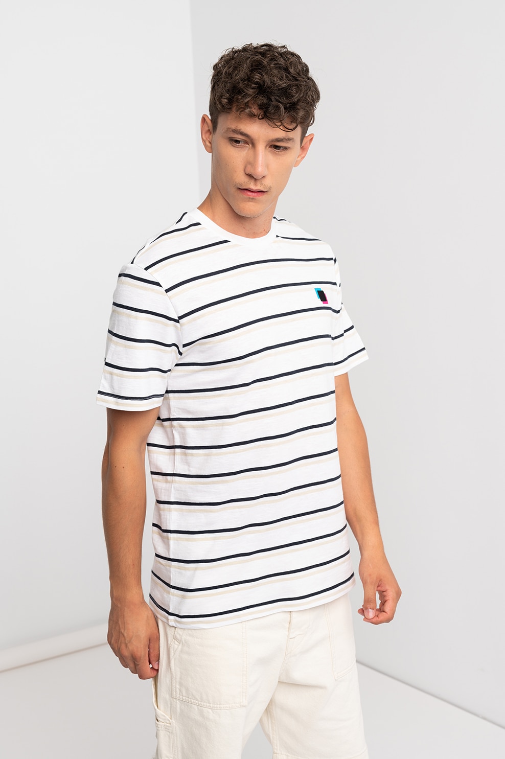 Only & Sons, Tricou din bumbac organic cu model in dungi, Alb/Maro nisip/Negru