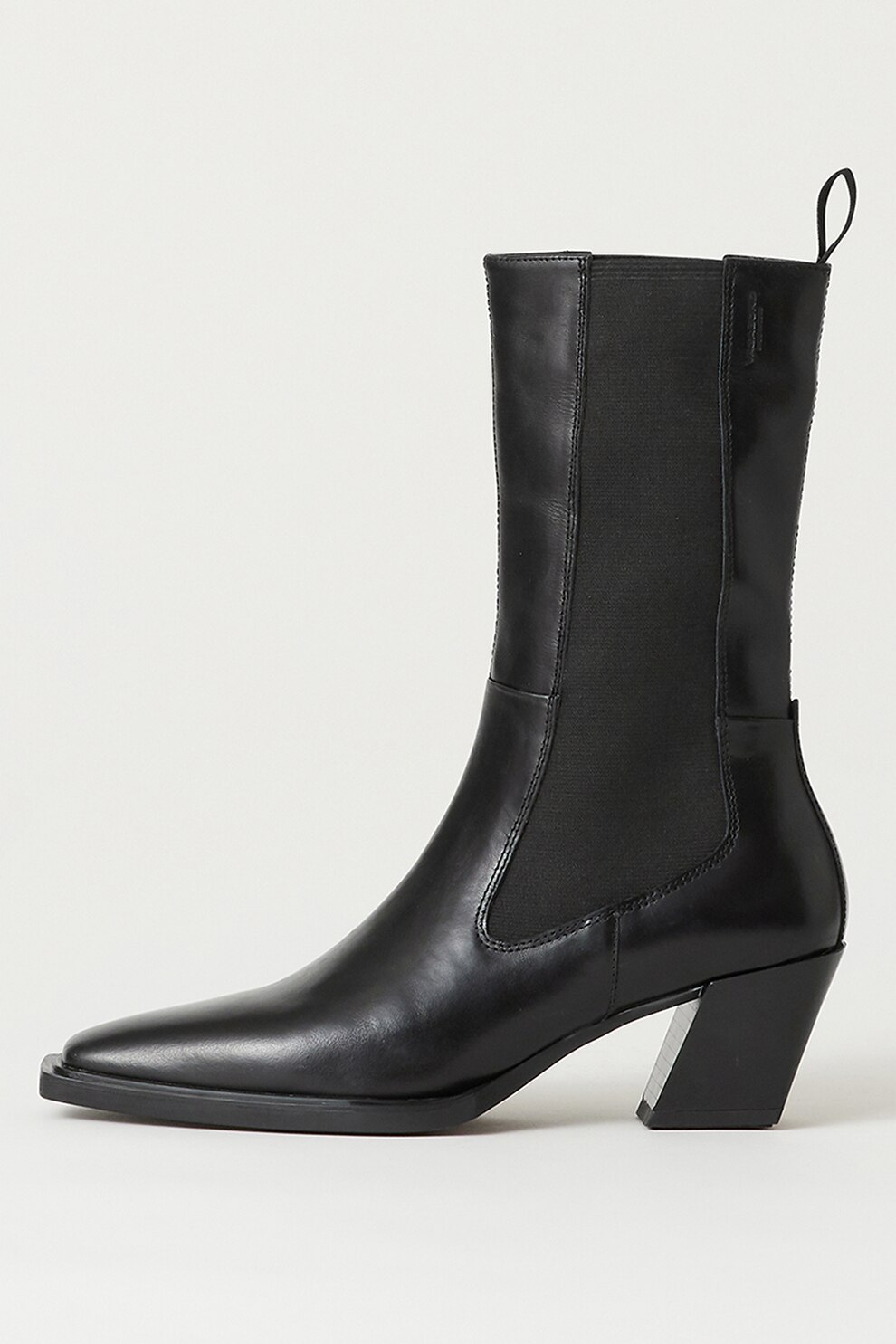 Vagabond Shoemakers, Botine de piele cu toc masiv Alina, Negru