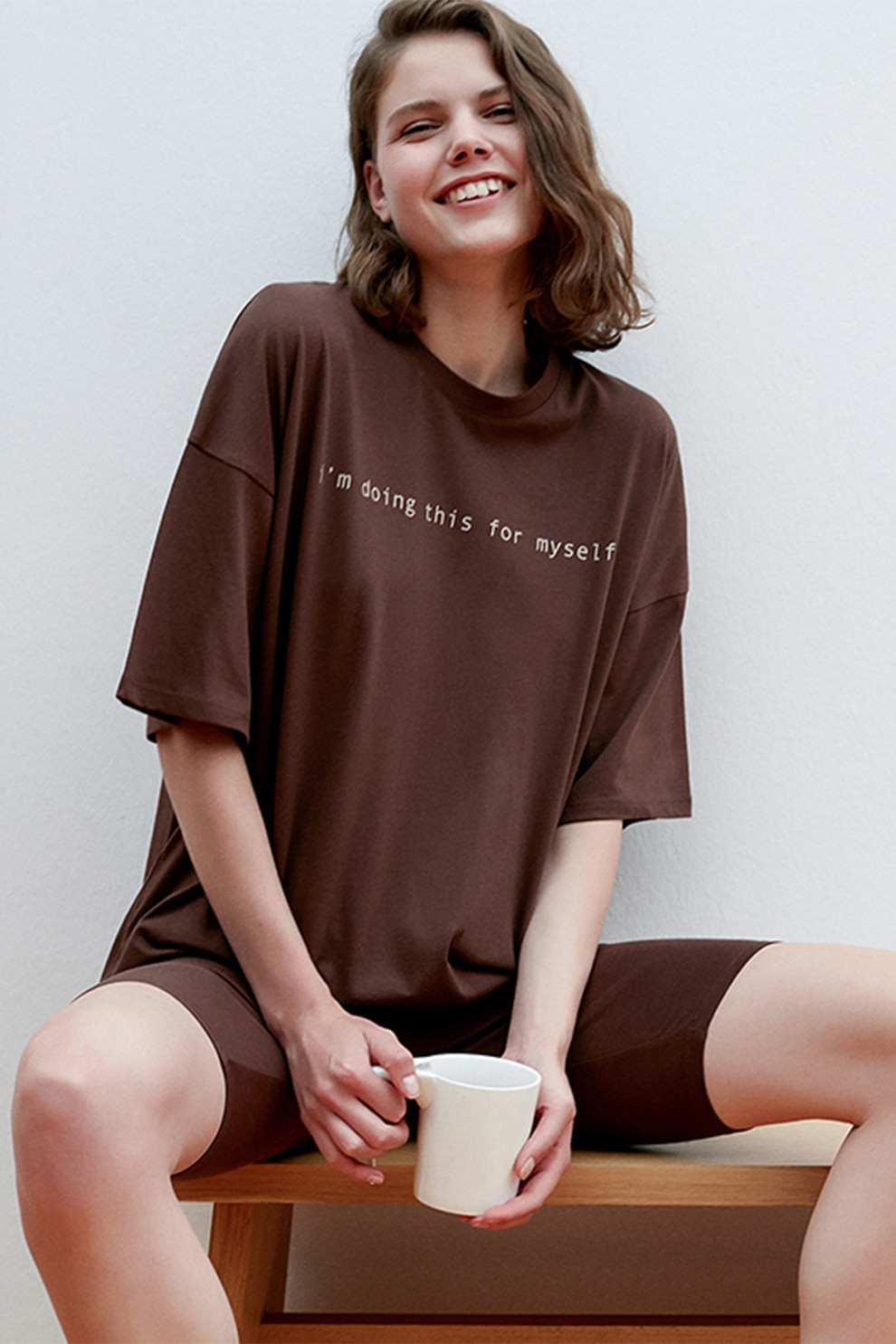 Penti, Pijama cu pantaloni scurti din amestec de bumbac, cu imprimeu text, Maro inchis