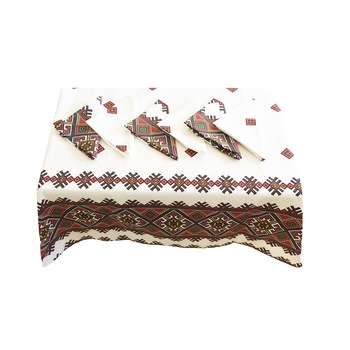 Fata de masa bumbac, 150x200 cm, cu 6 servetele, model traditional, culoare rosu inchis Fata de masa bumbac, 150x200 cm, cu 6 servetele, model traditional, culoare rosu inchis