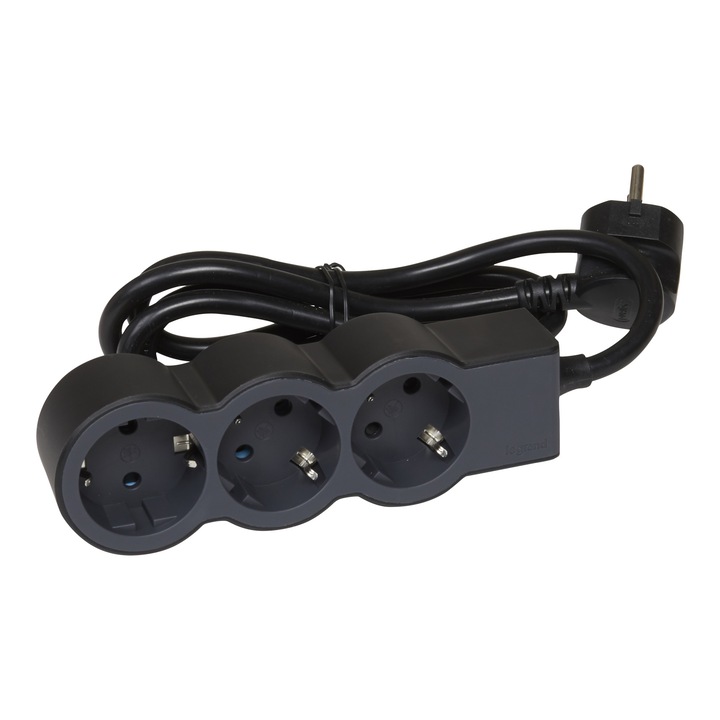 Разклонител Legrand L694568, 3 гнезда, 16A, 3x1.5мм, 5 м, Черен