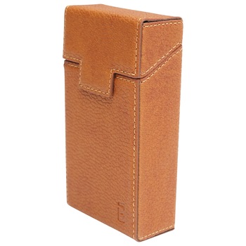Husa maro din piele pentru pachet de tigari P21 Breckner Husa maro din piele pentru pachet de tigari P21 Breckner