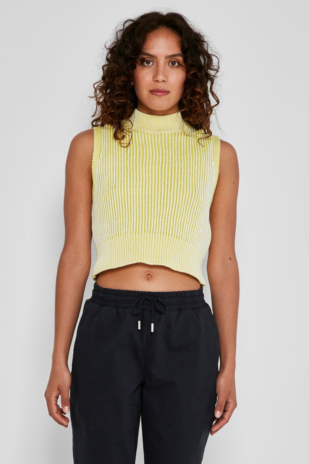 Noisy May, Top de bumbac organic cu model crop Sara, Galben