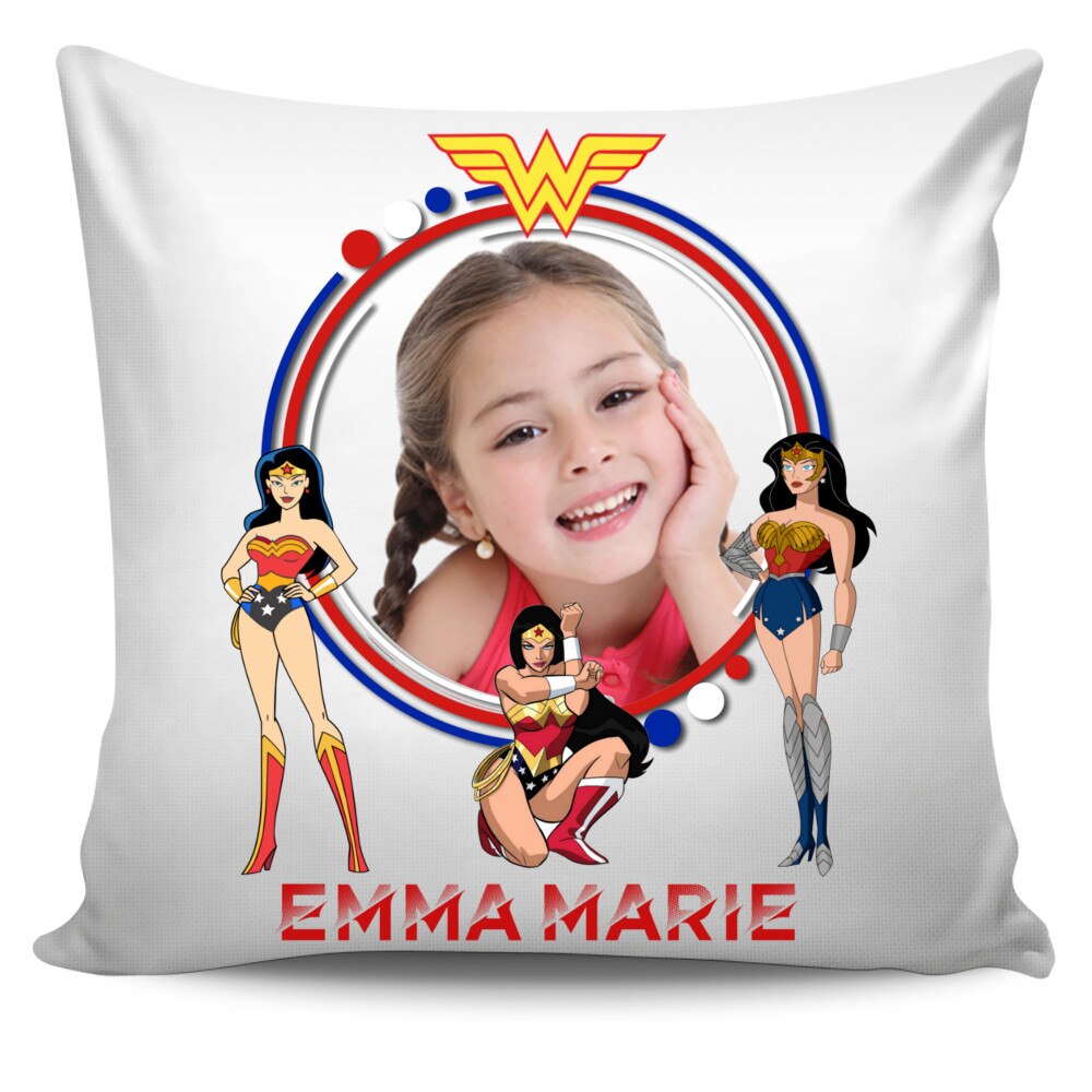 Perna personalizata Wonder Woman cu poza si text , Aniversare , Onomastica , Ziua Copilului, 40x40 cm