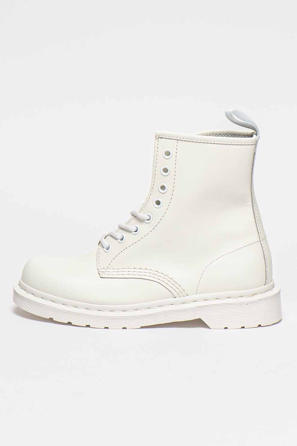 Dr. Martens, Bocanci de piele cu talpa striata, Alb prafuit