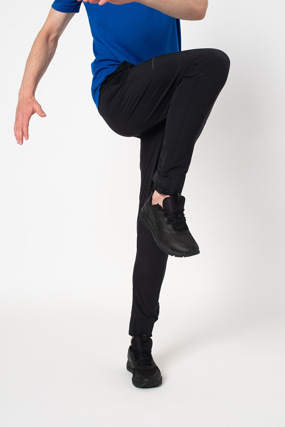Under Armour, Pantaloni de trening cu detalii peliculizate Curry Bastketball, Negru