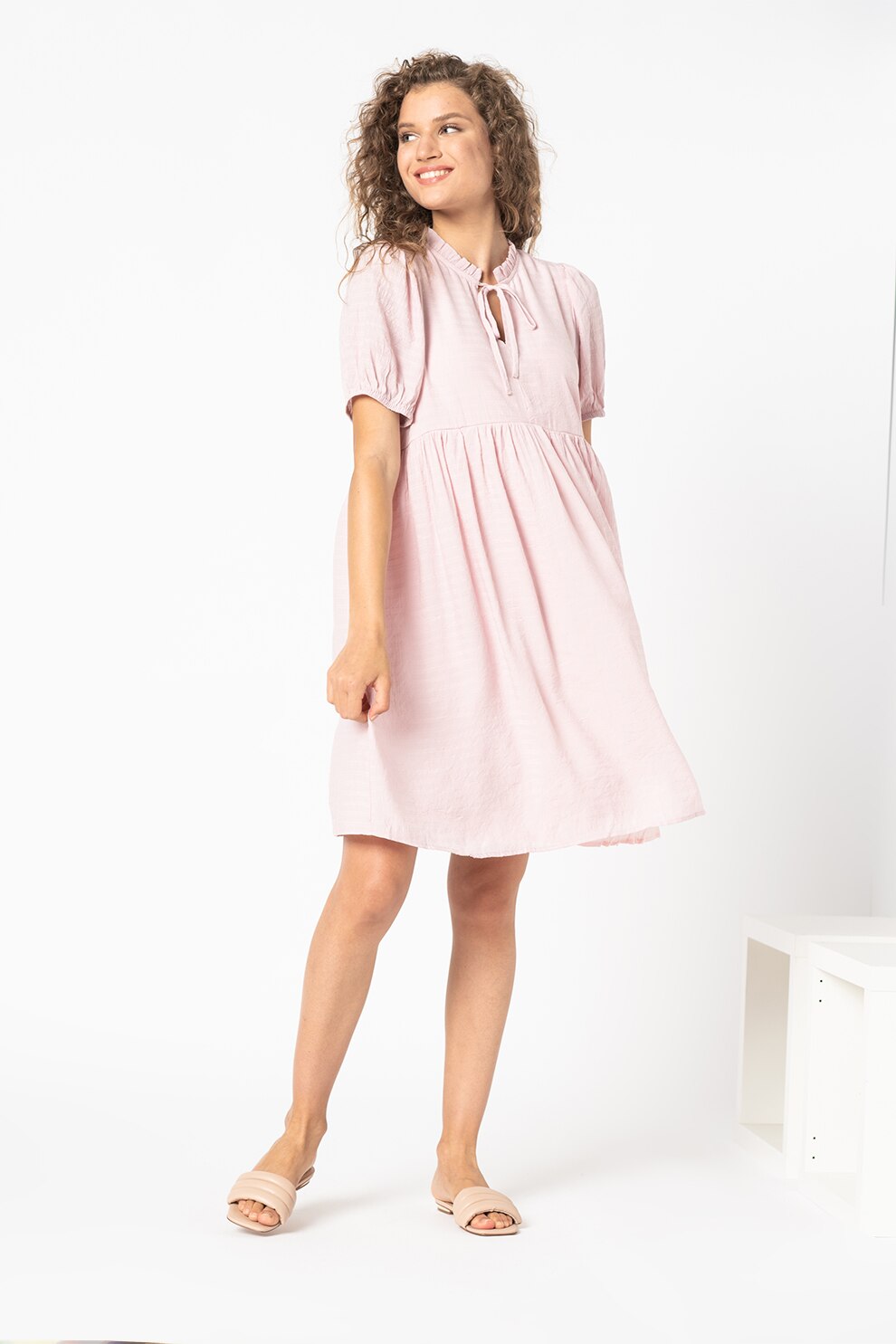 Sisters Point, Rochie lejera cu maneci scurte Eca, Roz prafuit