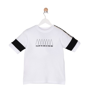 Tricou pentru baieti, culoare alba, colectia Future 4085 Tricou pentru baieti, culoare alba, colectia Future 4085