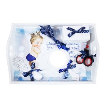 Tavita alba cu fundite bleumarin pentru taierea motului si abtibild cu Bebe print, 6 piese, tavita, foarfeca, perie, oglinda, cutiuta suvita par, fundita, REC1482 Tavita alba cu fundite bleumarin pentru taierea motului si abtibild cu Bebe print, 6 piese, tavita, foarfeca, perie, oglinda, cutiuta suvita par, fundita, REC1482