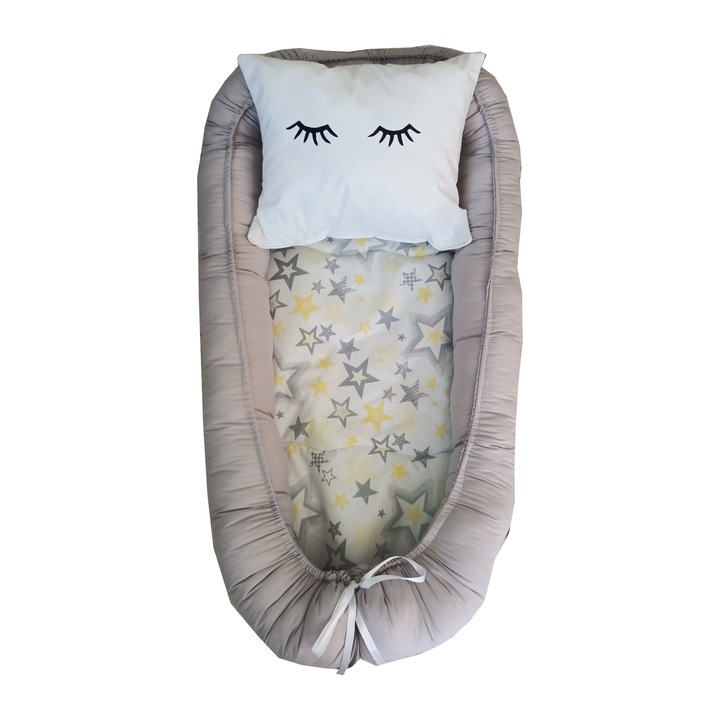 Set Baby Nest urias, 2 in 1, cu salteluta detasabila si pernuta decorativa, model gri/ galben, 3 piese