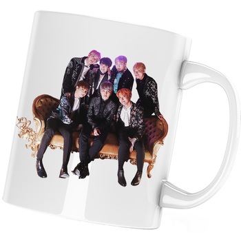 Cana BTS Bangtan Boys Crew Formatie, alba, 330 ml Cana BTS Bangtan Boys Crew Formatie, alba, 330 ml