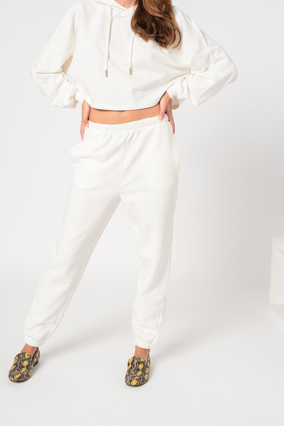 Only, Pantaloni sport din amestec de bumbac organic cu buzunare laterale Feel, Alb
