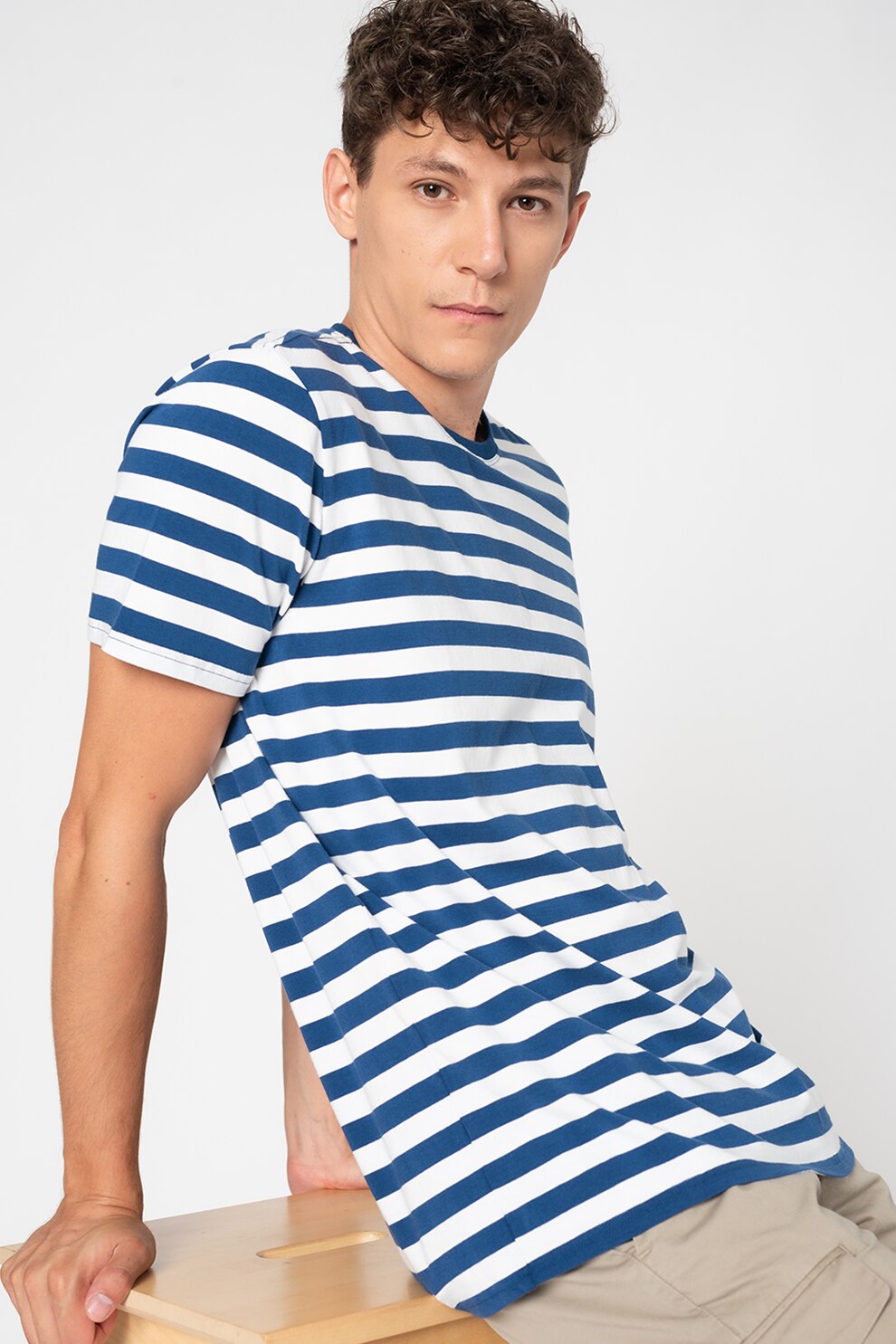 State of Art, Tricou cu decolteu la baza gatului si model in dungi, albastru inchis/alb
