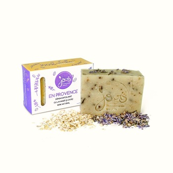 En Provence - sapun 100% natural exfoliant cu lavanda si ovaz En Provence - sapun 100% natural exfoliant cu lavanda si ovaz