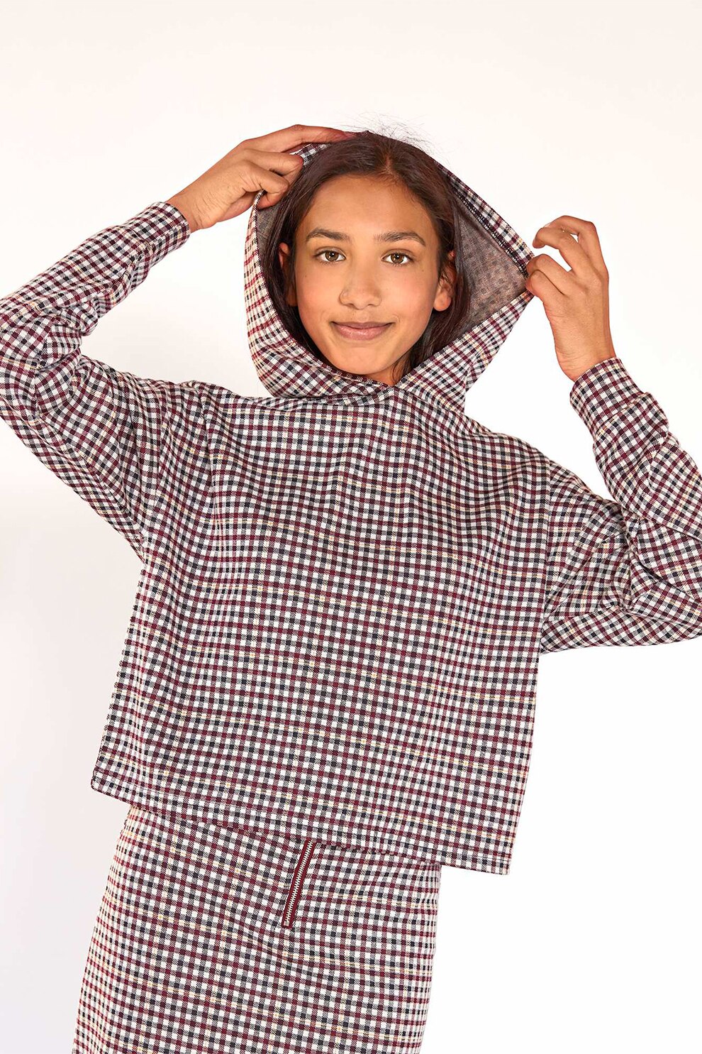 KIABI, Hanorac cu model in carouri, Alb/Maro/Negru