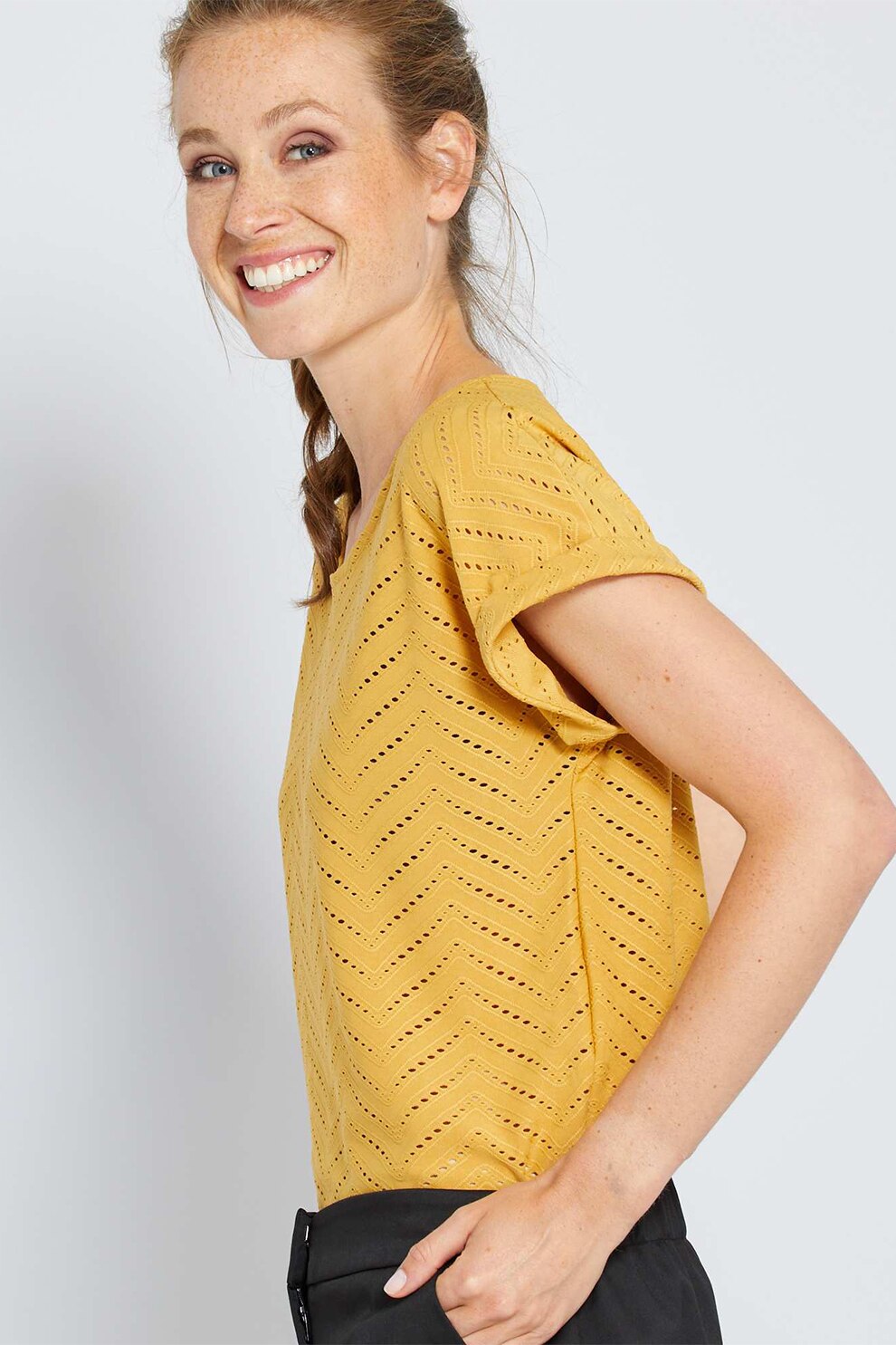 KIABI, Tricou cu aspect perforat, Galben sofran