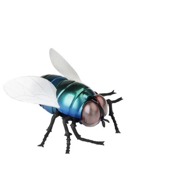 Musca Uriasa cu telecomanda, culoare alb/negru/turcoaz, rotatie 360 Musca Uriasa cu telecomanda, culoare alb/negru/turcoaz, rotatie 360