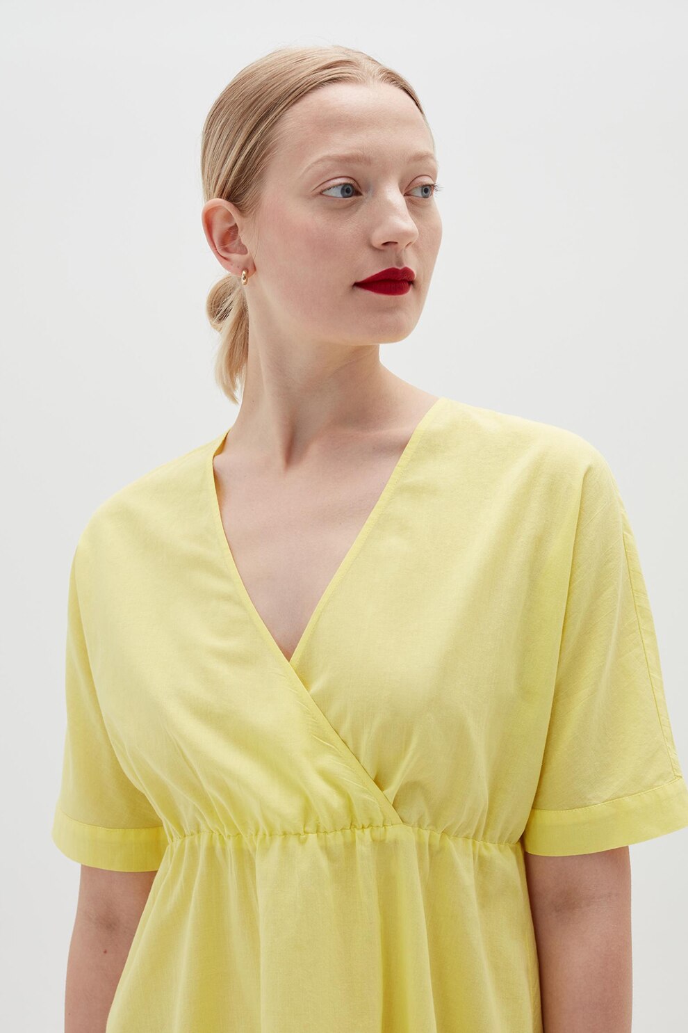 OVS, Rochie de bumbac cu decolteu in V, galben pal