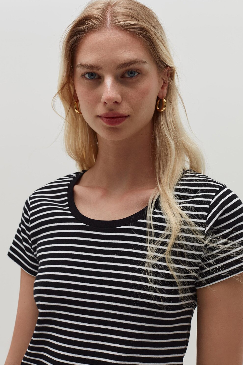 OVS, Tricou cu decolteu rotund si dungi, Negru/Alb