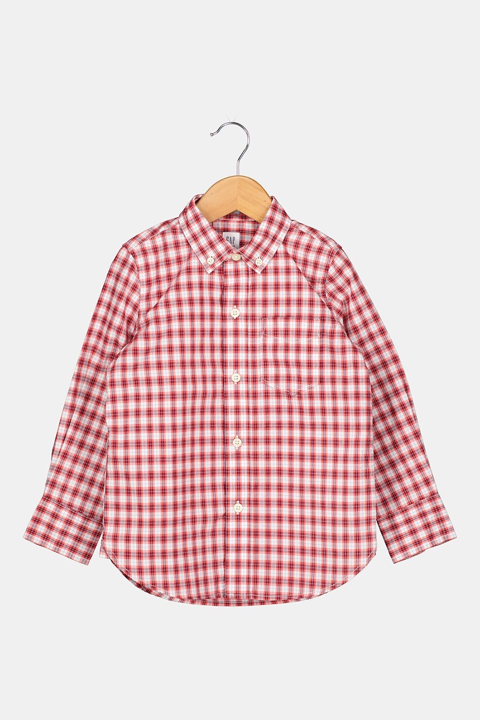 GAP, Camasa cu guler fixat cu nasturi, model in carouri si buzunar pe piept, Alb/Rosu