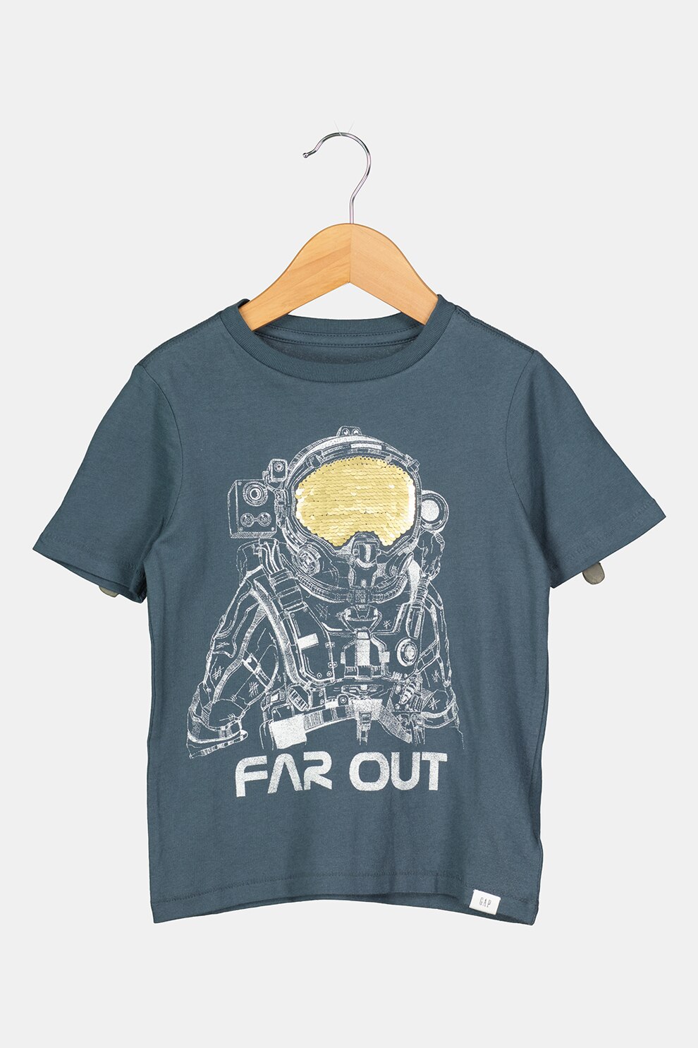 GAP, Tricou cu decolteu la baza gatului si imprimeu grafic, Gri carbune/auriu/alb