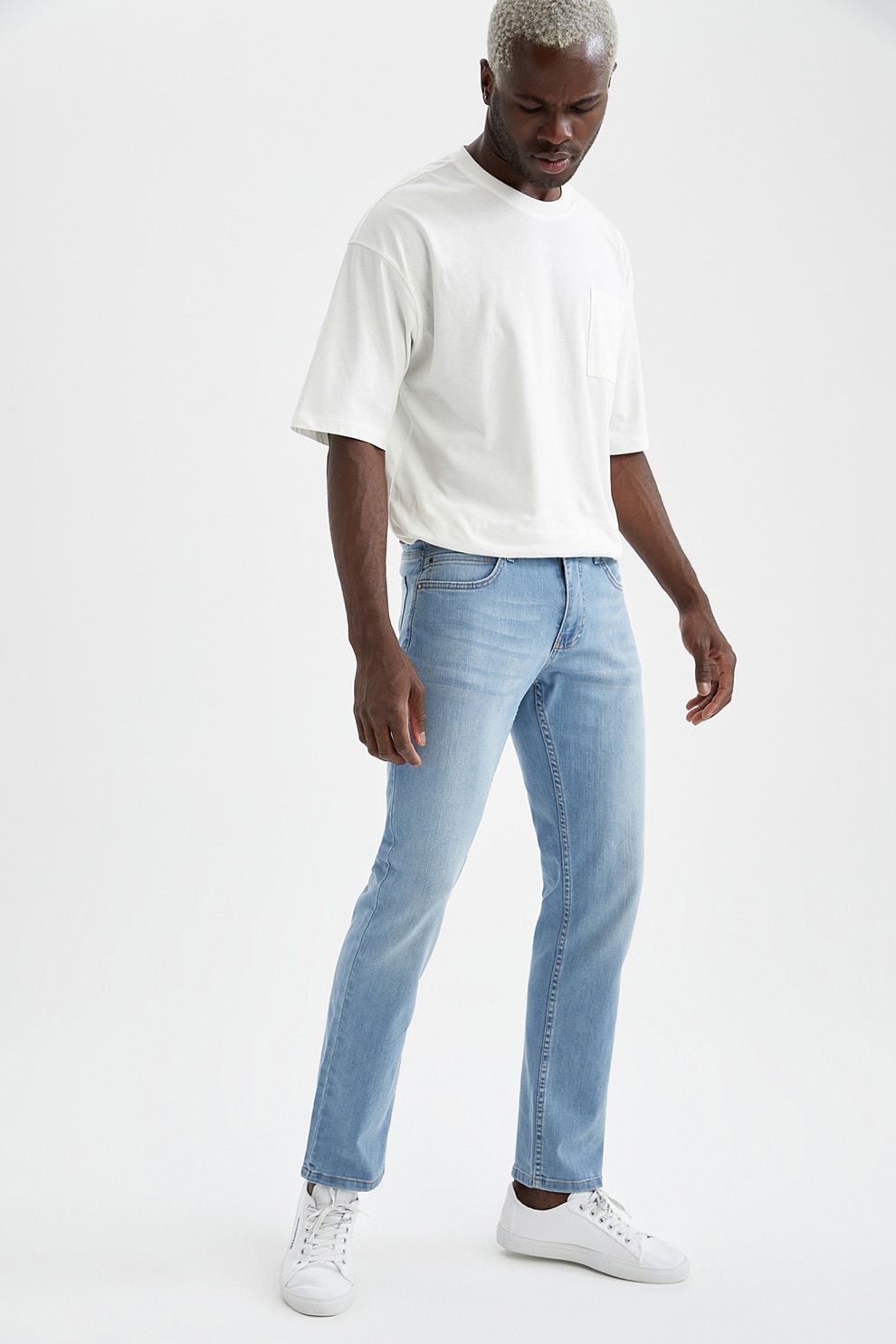 DeFacto, Blugi regular fit cu aspect decolorat, Albastru deschis, W34-L30