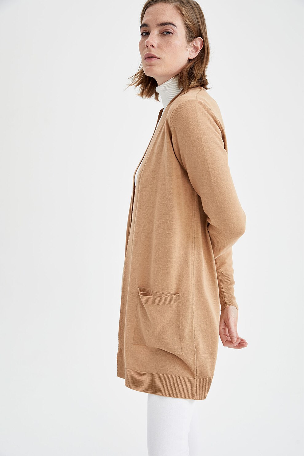 DeFacto, Cardigan lung fara inchidere cu buzunare aplicate, Bej