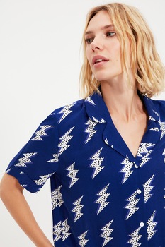 Trendyol, Pijama cu pantaloni scurti si imprimeu, Bleumarin/Alb Trendyol, Pijama cu pantaloni scurti si imprimeu, Bleumarin/Alb