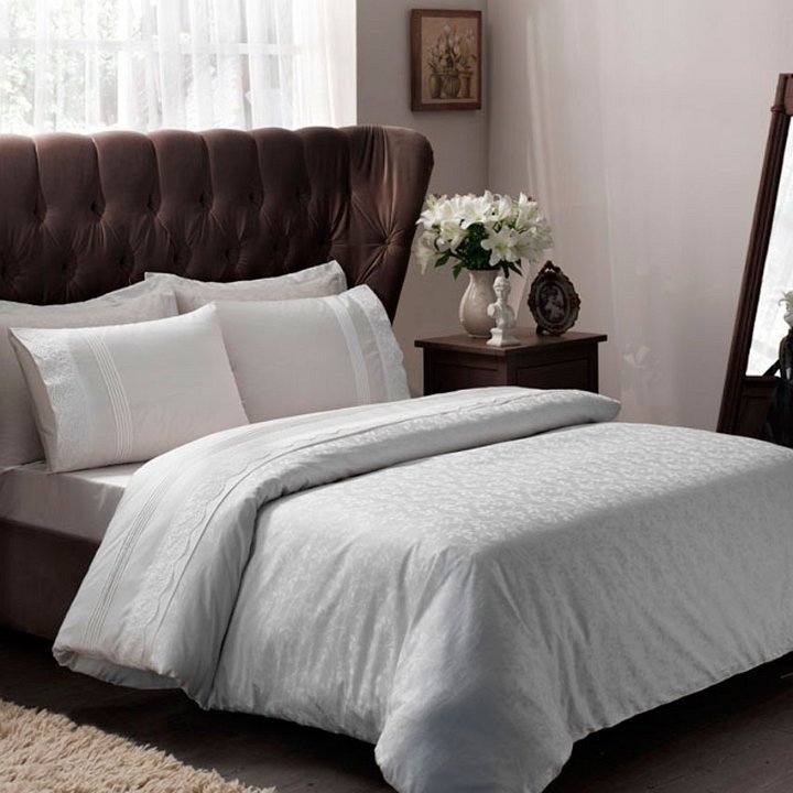 Set lenjerie pat dublu satin de lux,6 piese TAC, 240x260 cm, Jakar Clemance Ekru