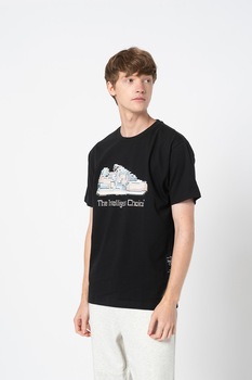 New Balance, Tricou de bumbac cu imprimeu grafic, negru, maro nisip, albastru prafuit New Balance, Tricou de bumbac cu imprimeu grafic, negru, maro nisip, albastru prafuit