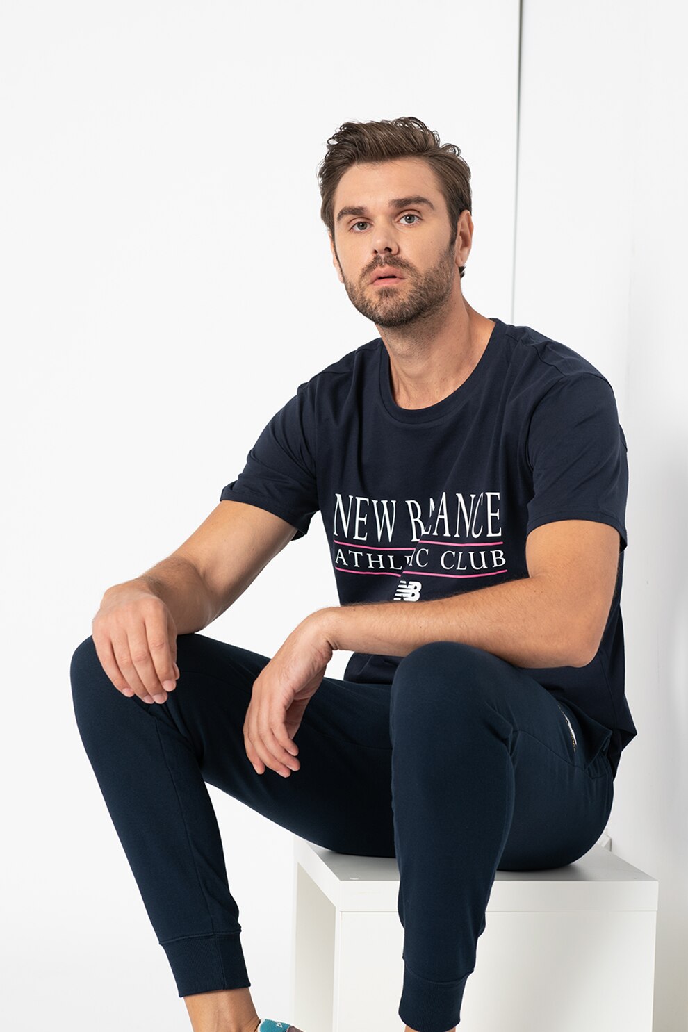 New Balance, Tricou cu decolteu la baza gatului si imprimeu logo Essentials, Bleumarin/Alb/Roz