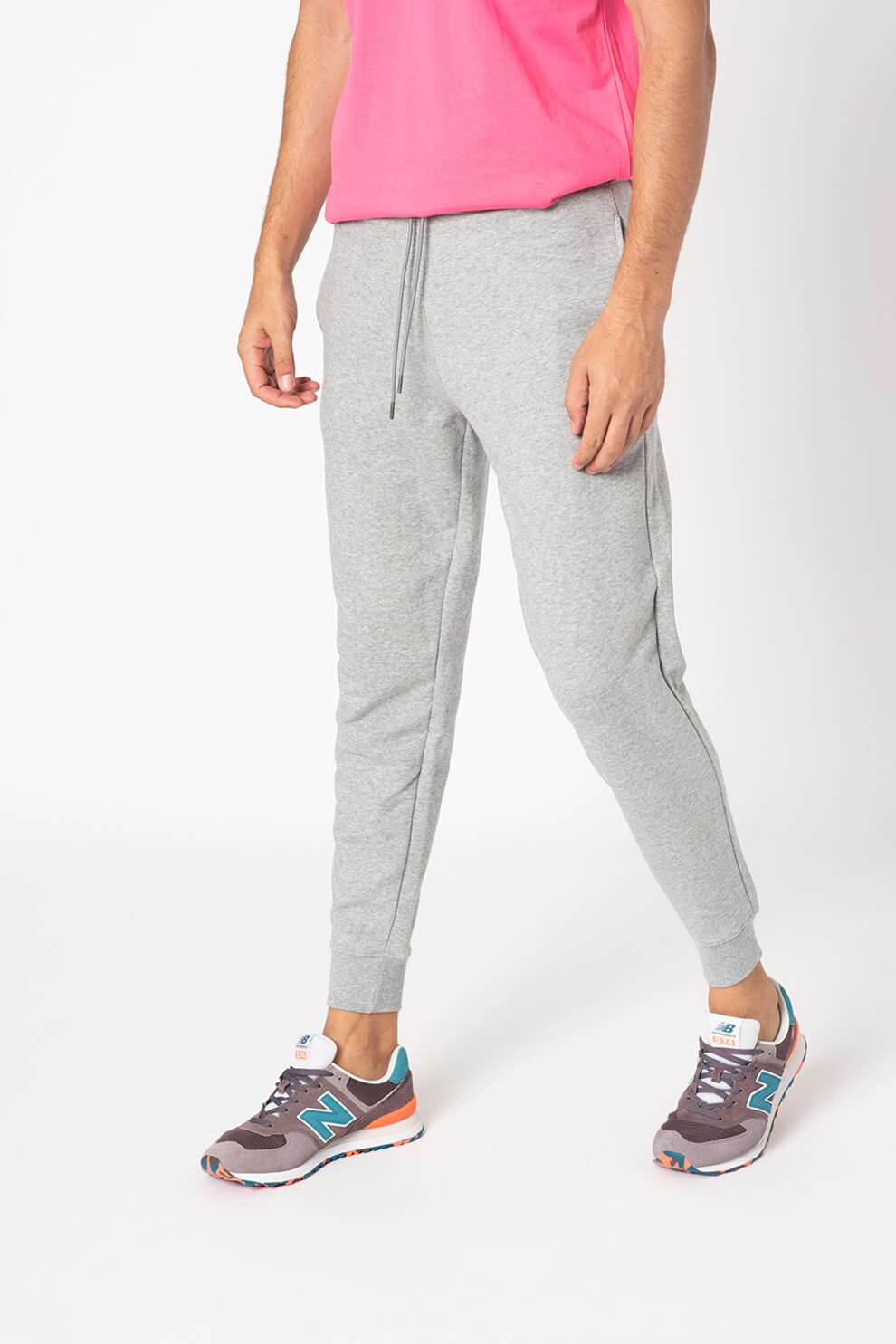 New Balance, Pantaloni sport athletic fit cu broderii Essentials, Gri melange