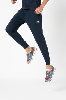 New Balance, Pantaloni sport athletic fit cu broderii Essentials, Bleumarin/Alb/Oranj New Balance, Pantaloni sport athletic fit cu broderii Essentials, Bleumarin/Alb/Oranj