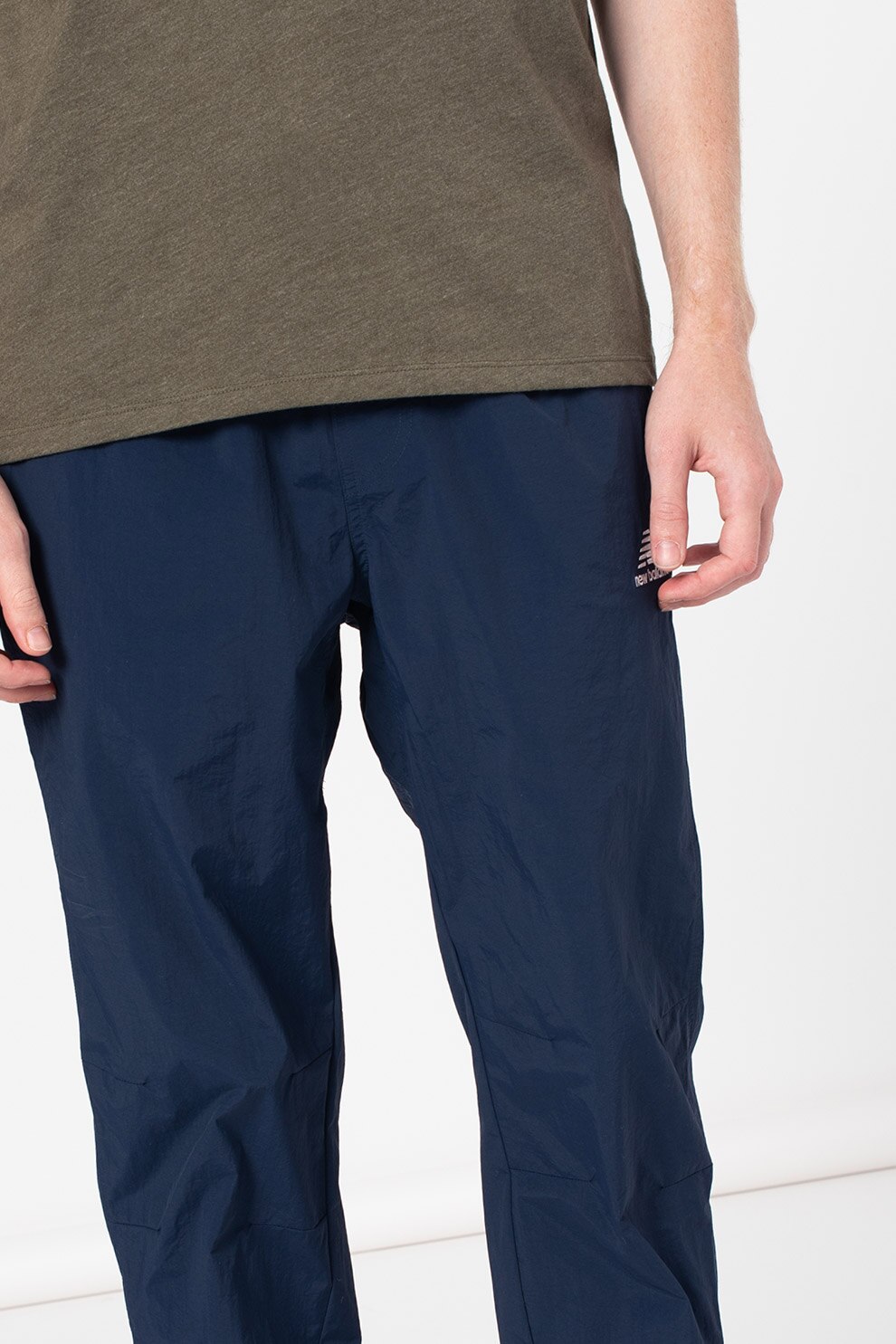New Balance, Pantaloni cu logo brodat Athlethics Wind, Bleumarin