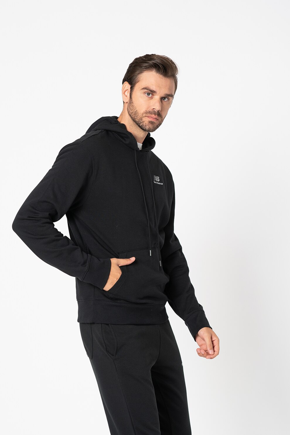 New Balance, Hanorac relaxed fit cu logo brodat Essentials, Negru