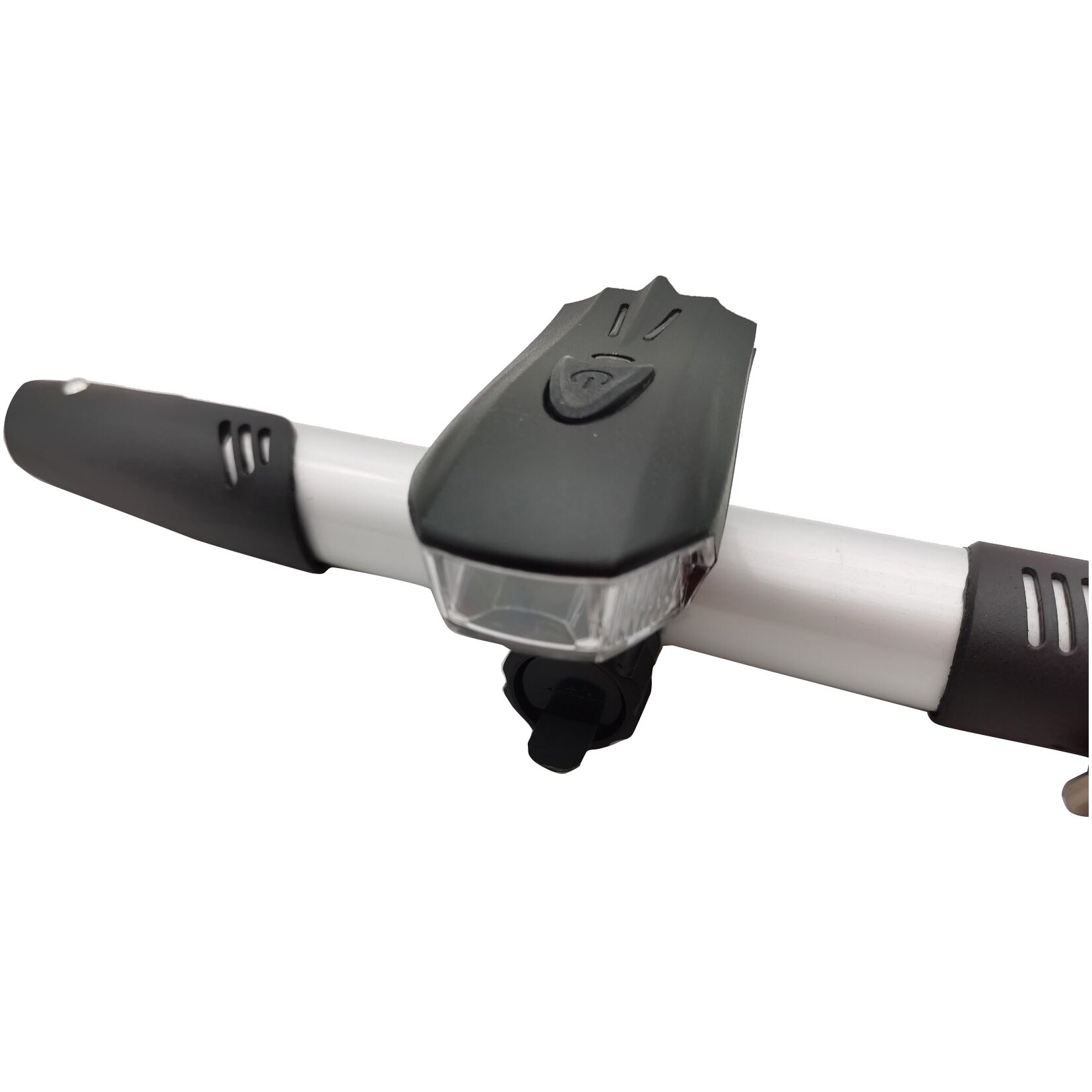 Lumina LED far pentru bicicleta Dynamic WH2021, culoare negru, baterie 3.7V 850 mAh Li reincarcabila