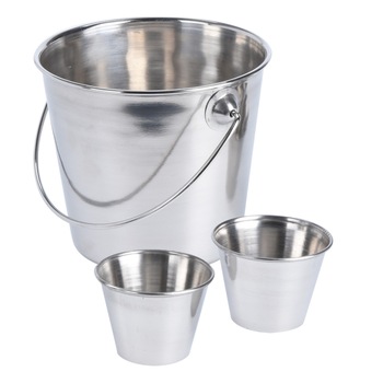 Galetusa pentru servit cartofi prajiti 10x11cm cu 2 boluri pentru sos, metal Galetusa pentru servit cartofi prajiti 10x11cm cu 2 boluri pentru sos, metal